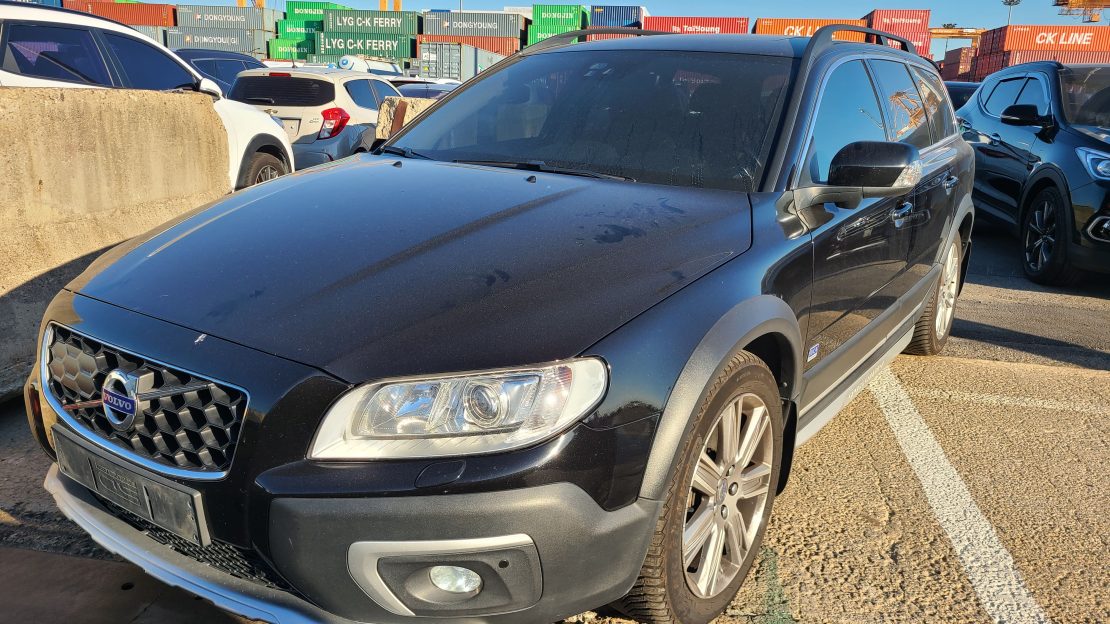 VOLVO XC70 D5 2015 full