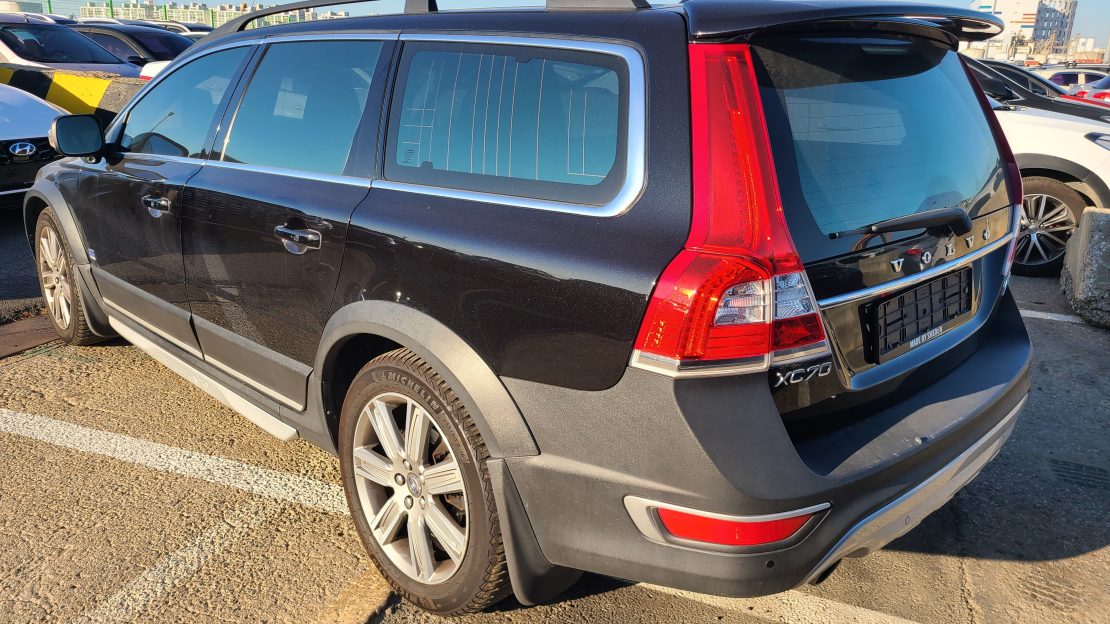 VOLVO XC70 D5 2015 full