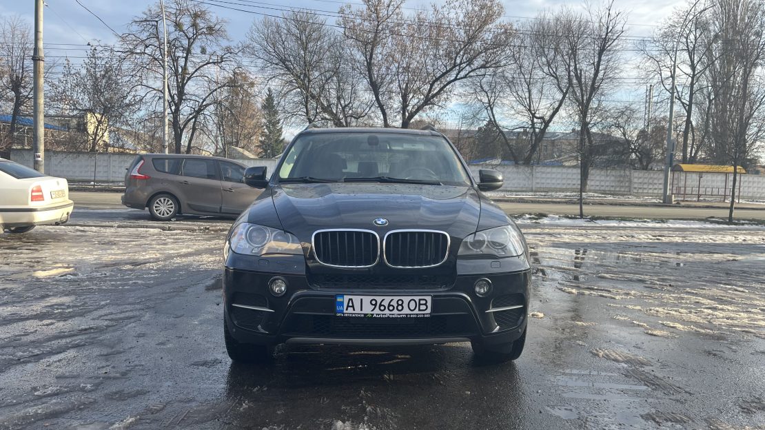 BMW X5 2011 full