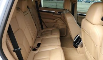 PORSCHE CAYENNE 2016 full