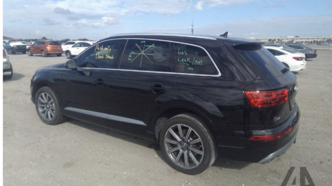 Audi Q7 full