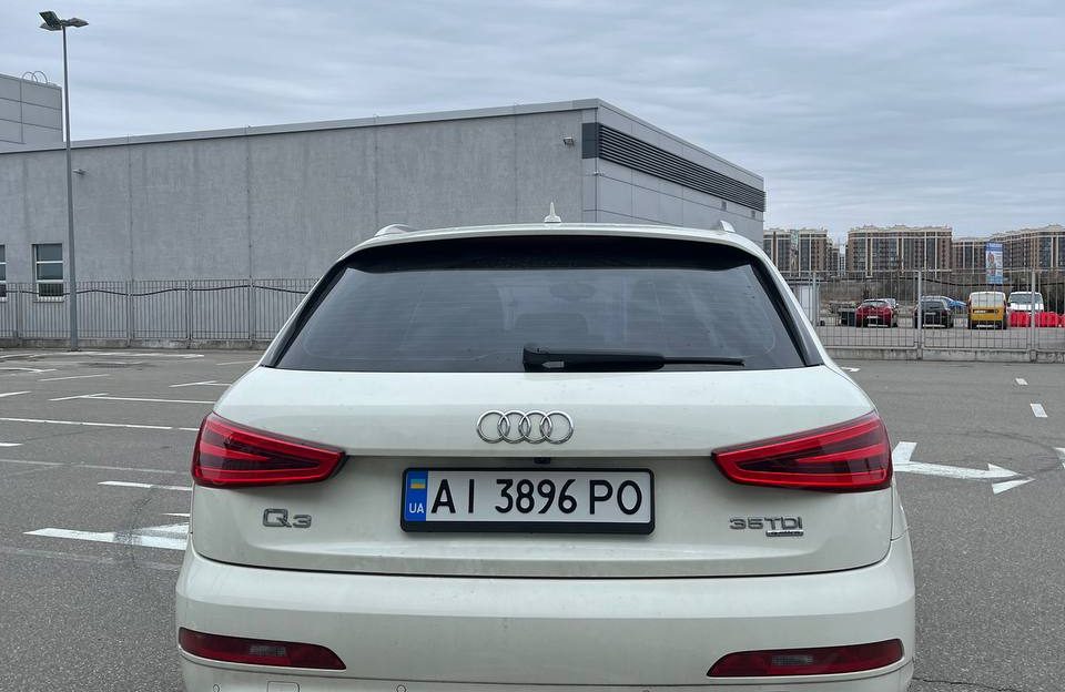 Audi Q3 full