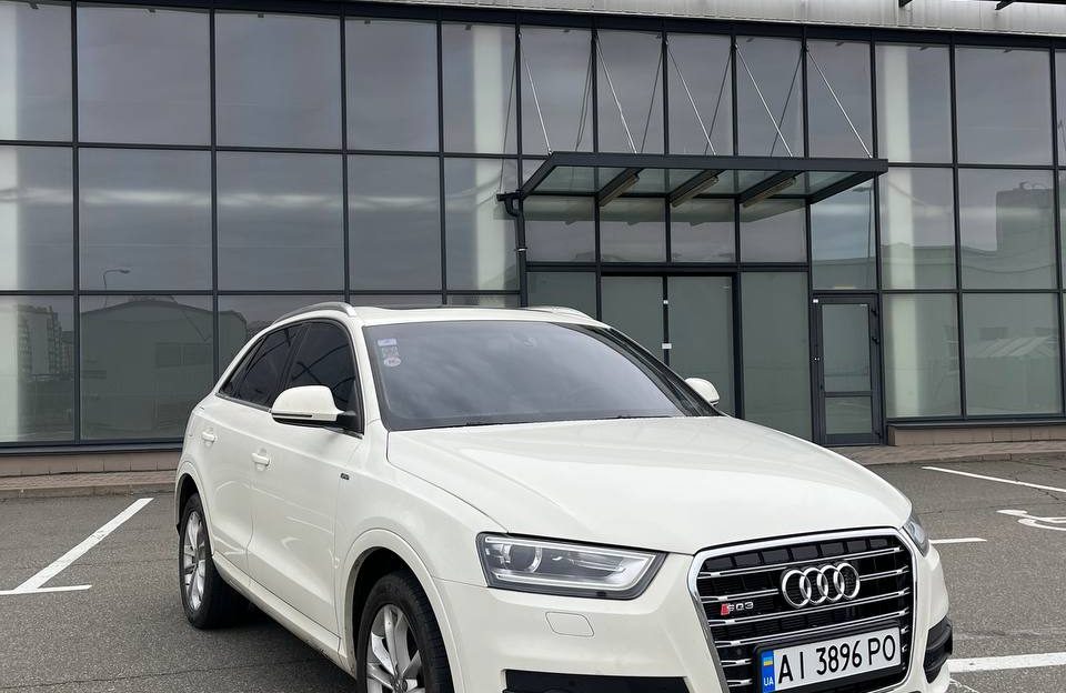 Audi Q3 full